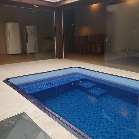 Вілла Casa Temporada Olimpia 8 Pessoas Com Piscina Екстер'єр фото