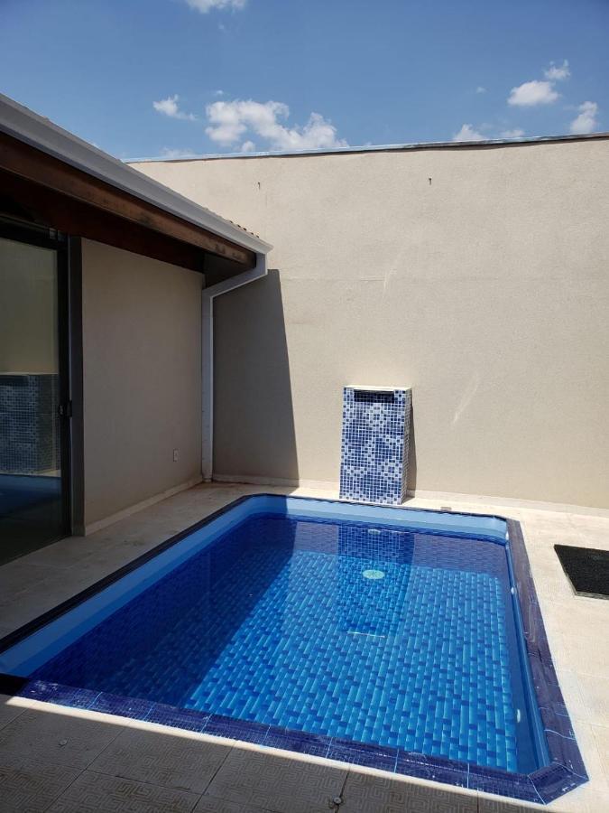 Вілла Casa Temporada Olimpia 8 Pessoas Com Piscina Екстер'єр фото